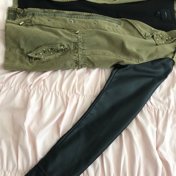 Jacket - Picture 2 of 3